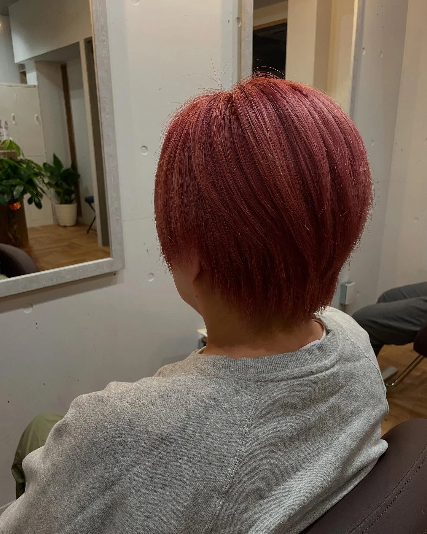 ダブルカラーで作るピンクカラーは、色が褪色していく過程でも違...