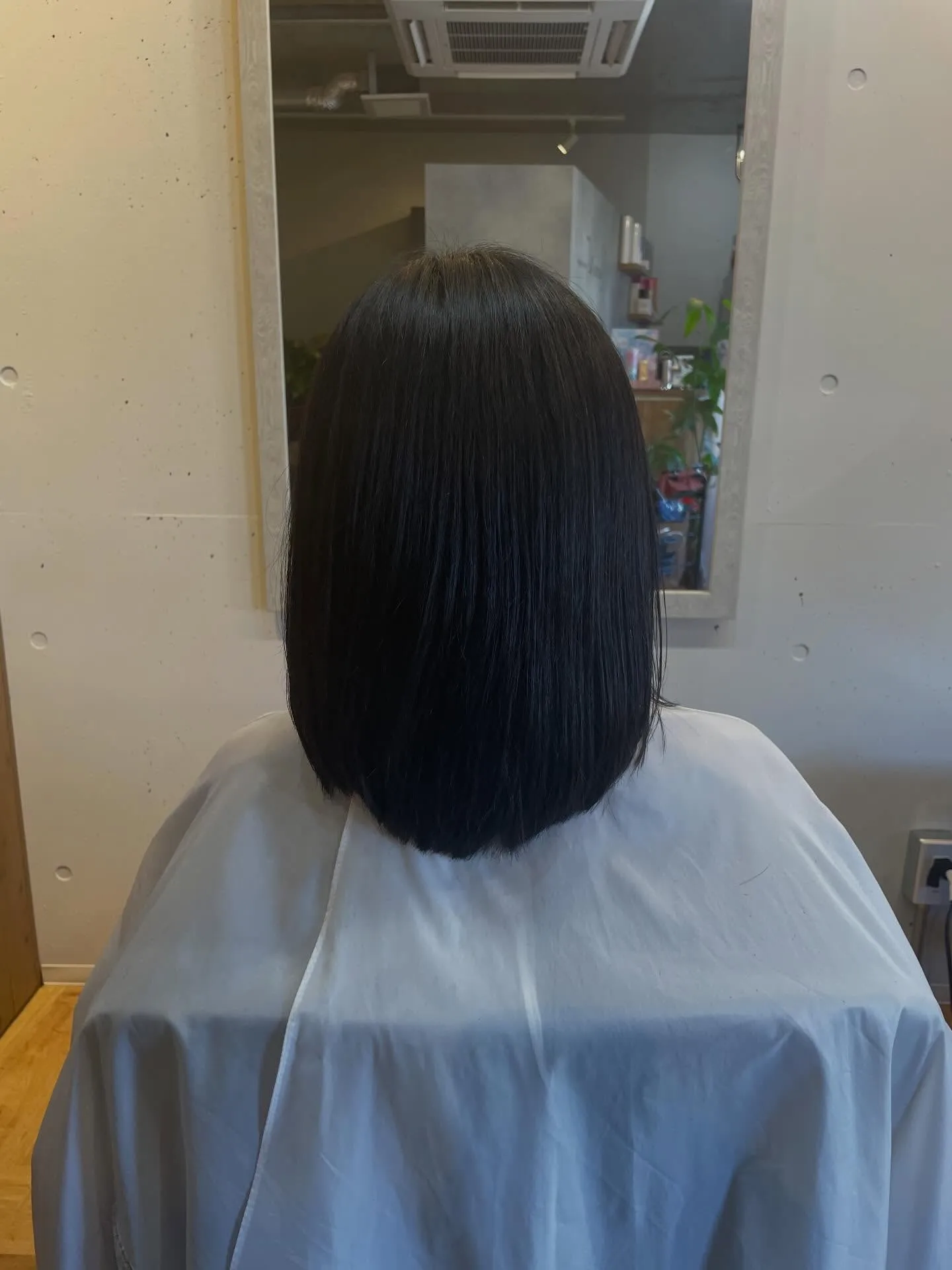 ヘアドネーションは、伸ばした髪の毛を医療用ウィッグの素材とし...
