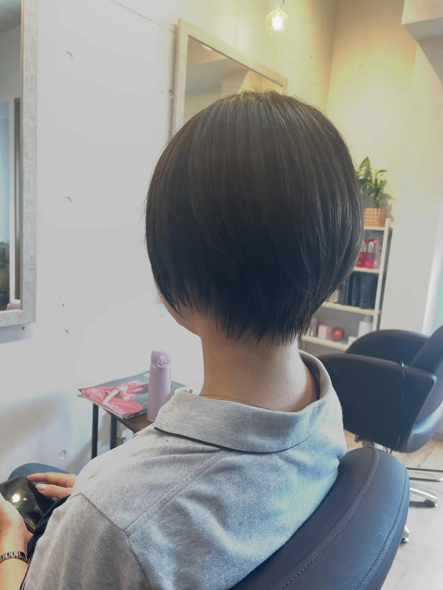 襟足短めのショートスタイルです✨