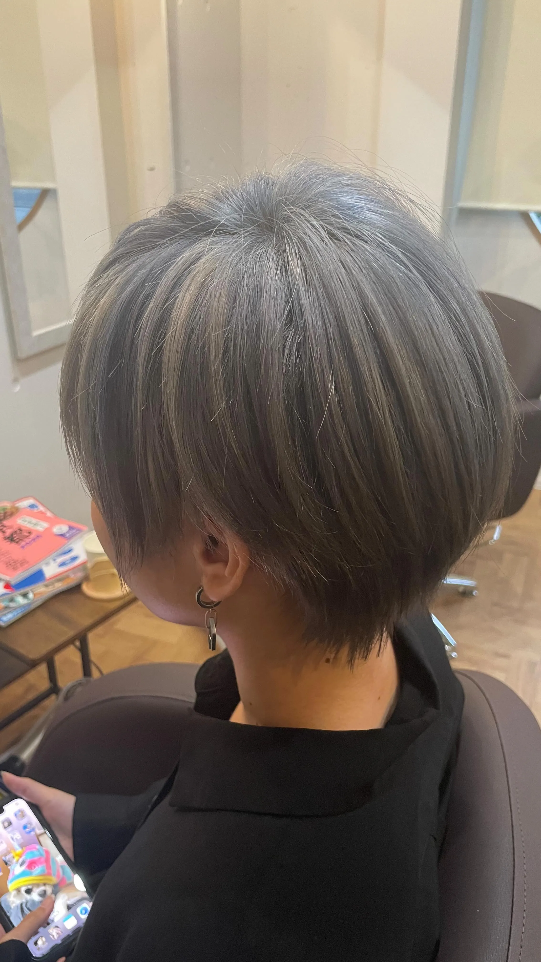 シルバーとブルーの組み合わせはめっちゃ可愛いですね✨